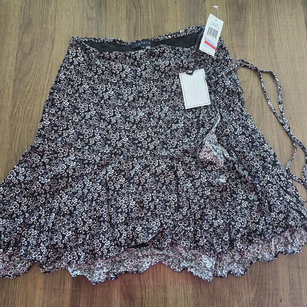 State Floral Ruffle Mini Skirt - Black & White